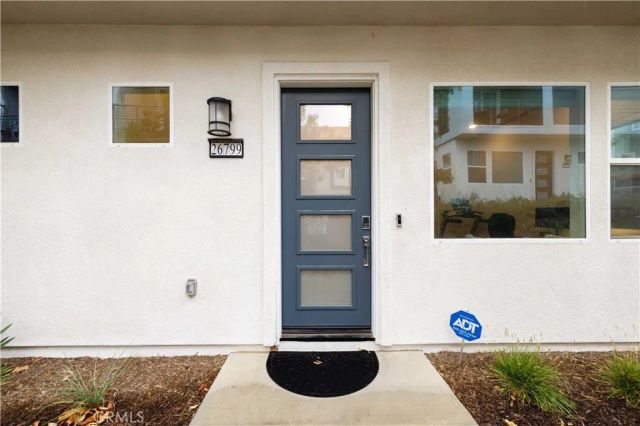 26799 Keystone Loop, Valencia, CA 91381