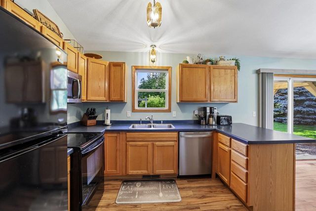 606 Garfield Avenue, Evansville, WI 53536
