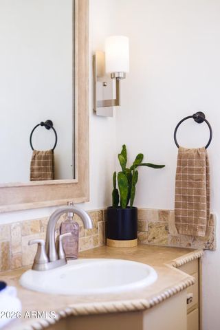 7536 E COOLIDGE Street, Scottsdale, AZ 85251