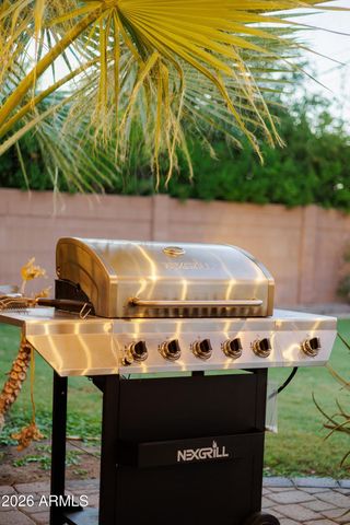 7536 E COOLIDGE Street, Scottsdale, AZ 85251