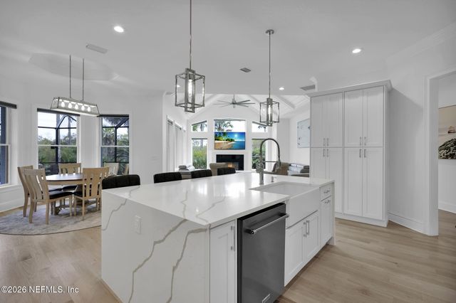 3211 OLD BARN Court, Ponte Vedra Beach, FL 32082