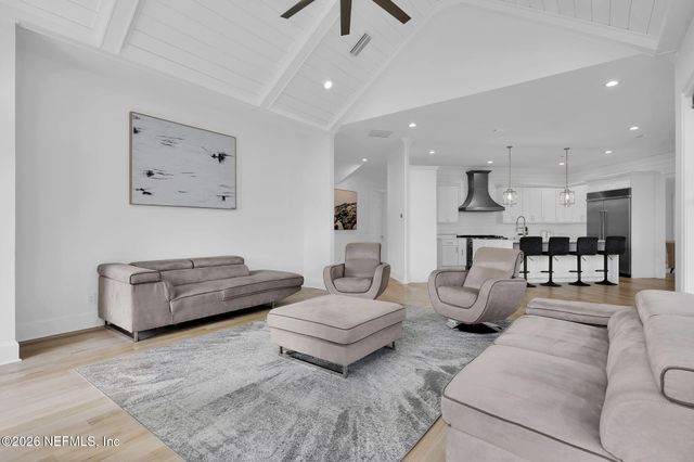 3211 OLD BARN Court, Ponte Vedra Beach, FL 32082