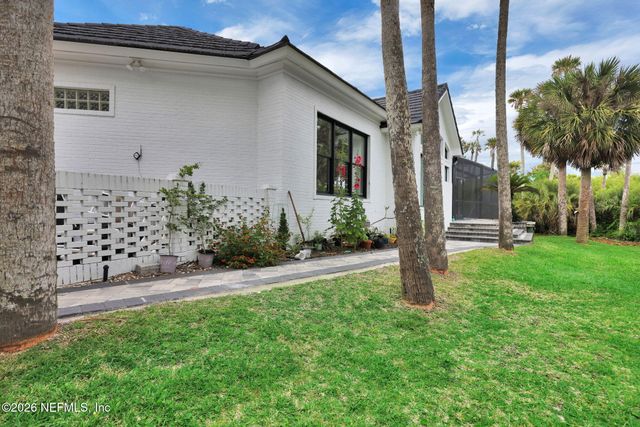 3211 OLD BARN Court, Ponte Vedra Beach, FL 32082