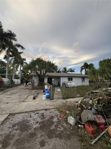 16525 SW 292nd Ter, Homestead, FL 33033