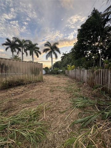 16525 SW 292nd Ter, Homestead, FL 33033