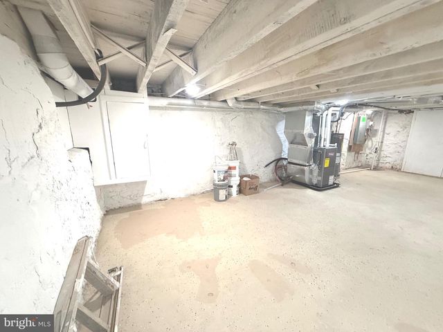 1601 N LONGWOOD ST, Baltimore, MD 21216