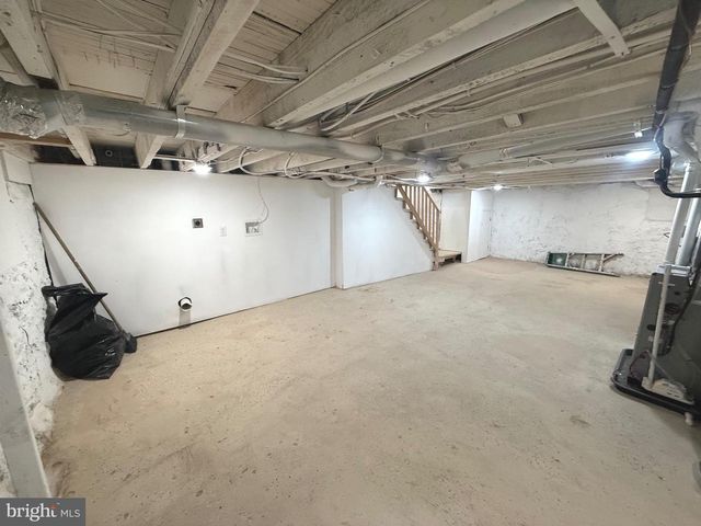 1601 N LONGWOOD ST, Baltimore, MD 21216