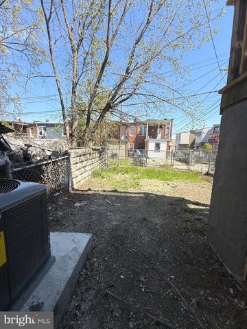 1601 N LONGWOOD ST, Baltimore, MD 21216