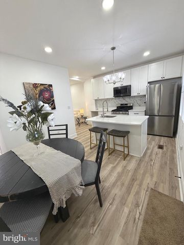 1601 N LONGWOOD ST, Baltimore, MD 21216