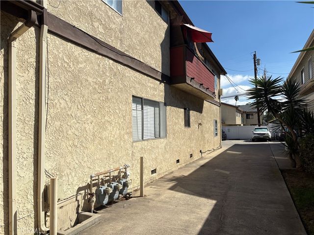 844 Loma, Long Beach, CA 90804