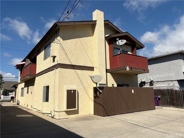 844 Loma, Long Beach, CA 90804