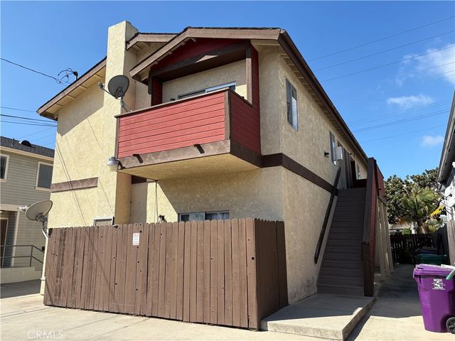844 Loma, Long Beach, CA 90804