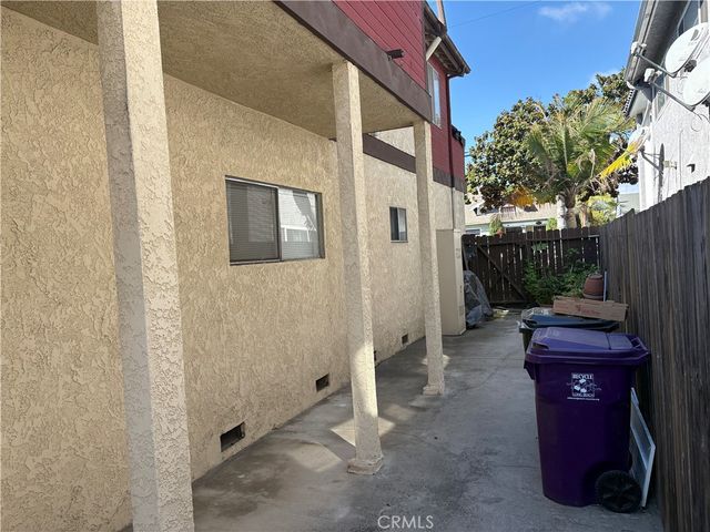 844 Loma, Long Beach, CA 90804
