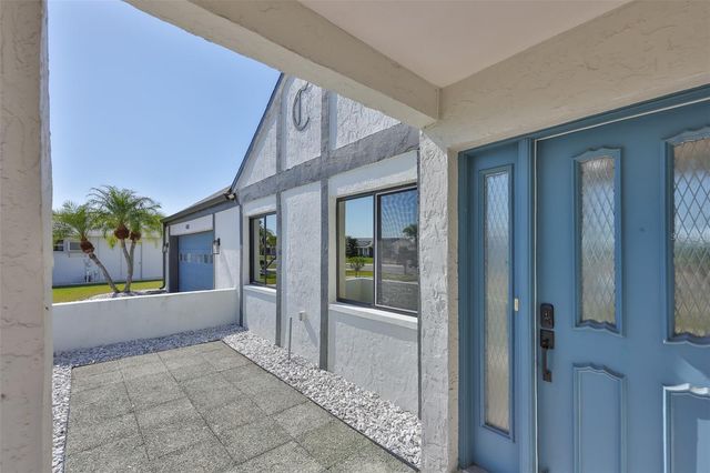 405 BLACKHAWK CIRCLE, Sun City Center, FL 33573