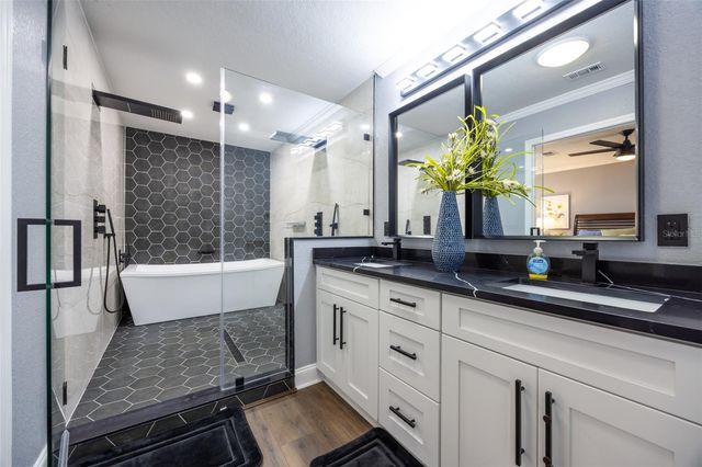 405 BLACKHAWK CIRCLE, Sun City Center, FL 33573