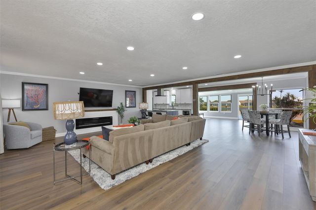 405 BLACKHAWK CIRCLE, Sun City Center, FL 33573