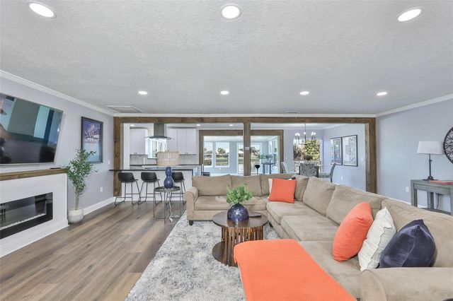 405 BLACKHAWK CIRCLE, Sun City Center, FL 33573