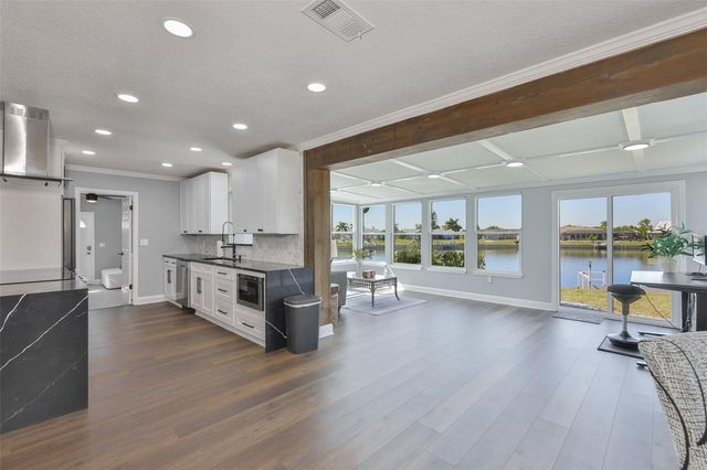 405 BLACKHAWK CIRCLE, Sun City Center, FL 33573