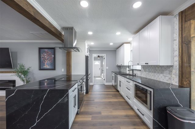 405 BLACKHAWK CIRCLE, Sun City Center, FL 33573