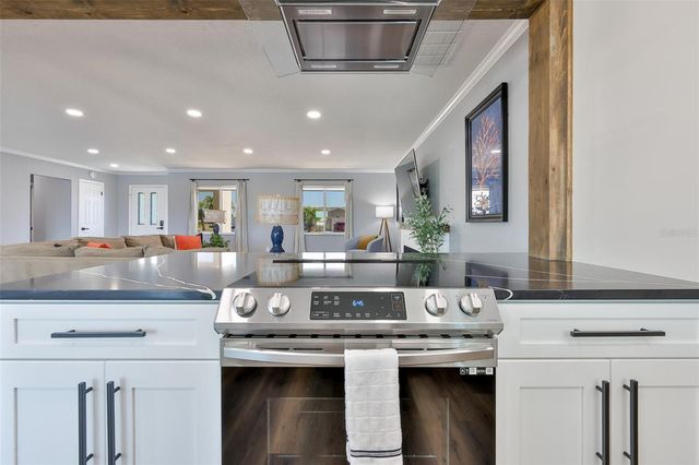 405 BLACKHAWK CIRCLE, Sun City Center, FL 33573