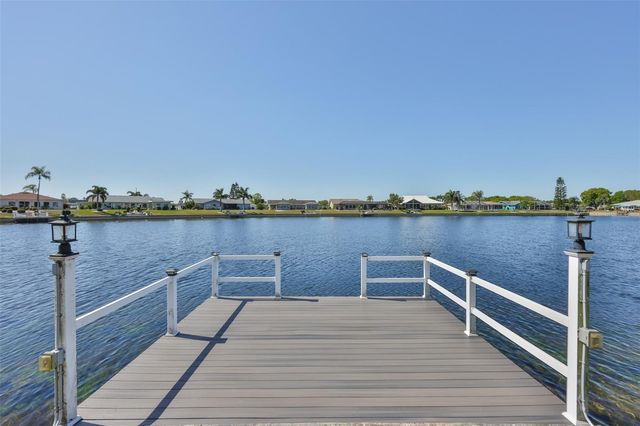 405 BLACKHAWK CIRCLE, Sun City Center, FL 33573