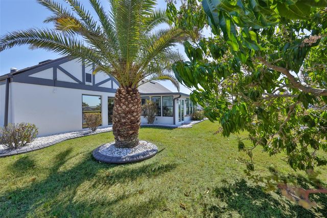 405 BLACKHAWK CIRCLE, Sun City Center, FL 33573