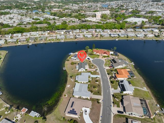 405 BLACKHAWK CIRCLE, Sun City Center, FL 33573