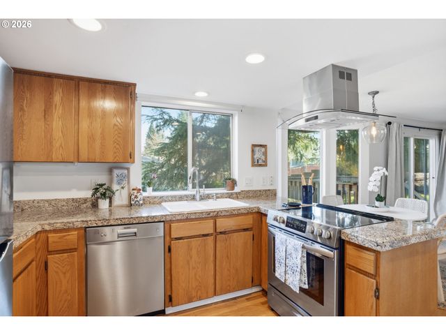 20182 Sw TILLAMOOK Ct, Tualatin, OR 97062