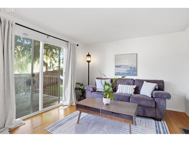 20182 Sw TILLAMOOK Ct, Tualatin, OR 97062