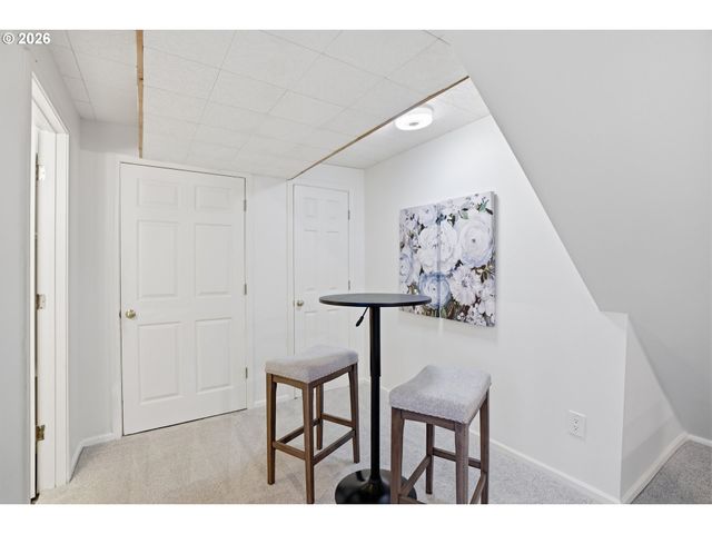 20182 Sw TILLAMOOK Ct, Tualatin, OR 97062