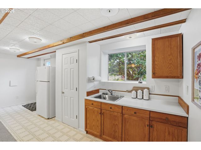 20182 Sw TILLAMOOK Ct, Tualatin, OR 97062