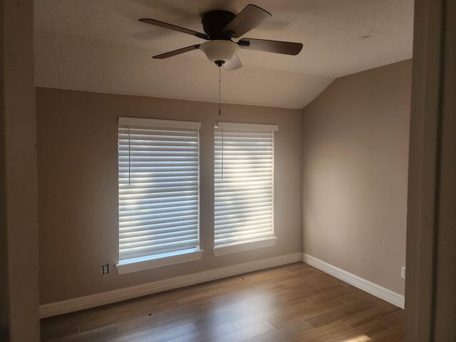 9902 Kings Walk Round, Houston, TX 77070