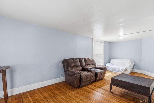 37 Northrup Place, Buffalo, NY 14214