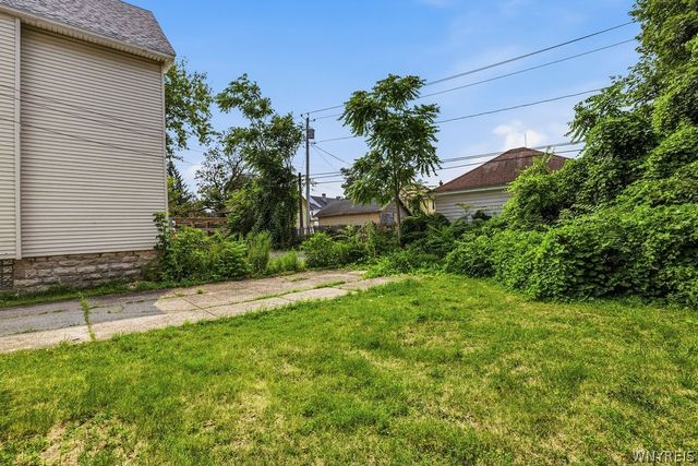 37 Northrup Place, Buffalo, NY 14214