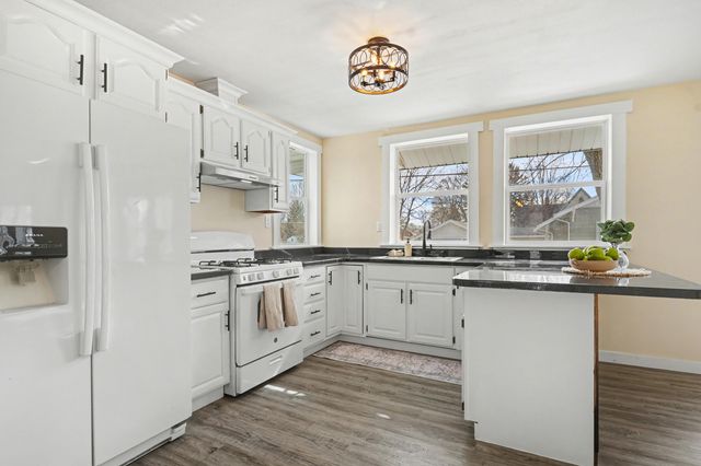 201 Ilene Street, Sturgis, MI 49091