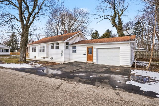 201 Ilene Street, Sturgis, MI 49091