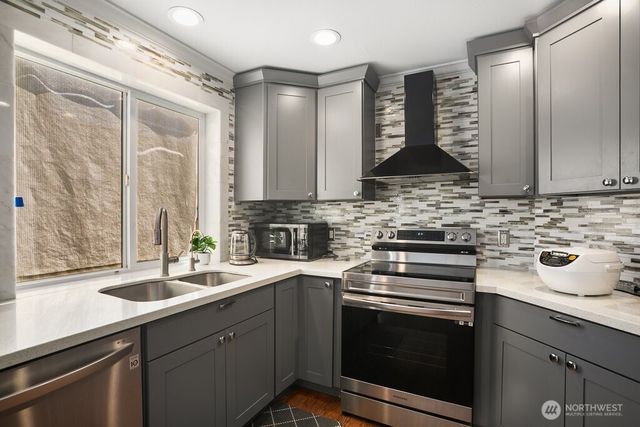 34626 10th Place SW, Federal Way, WA 98023