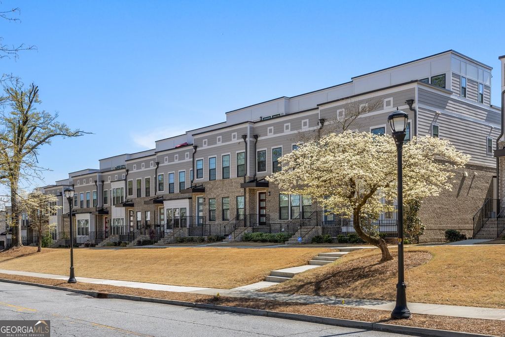 2153 Burnside Drive NW, Atlanta, GA 30318