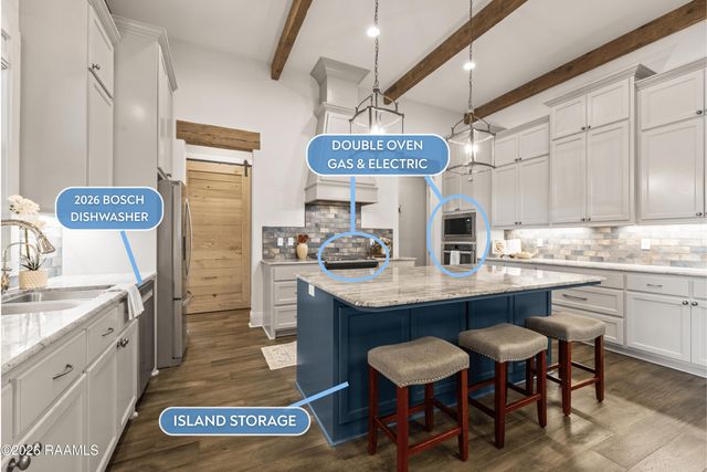 112 Snapping Lane, Broussard, LA 70518