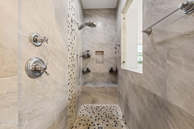 112 Snapping Lane, Broussard, LA 70518