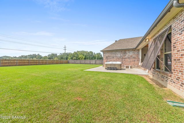 112 Snapping Lane, Broussard, LA 70518