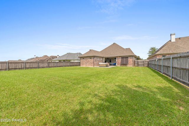 112 Snapping Lane, Broussard, LA 70518