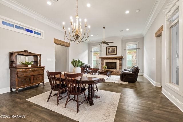 112 Snapping Lane, Broussard, LA 70518