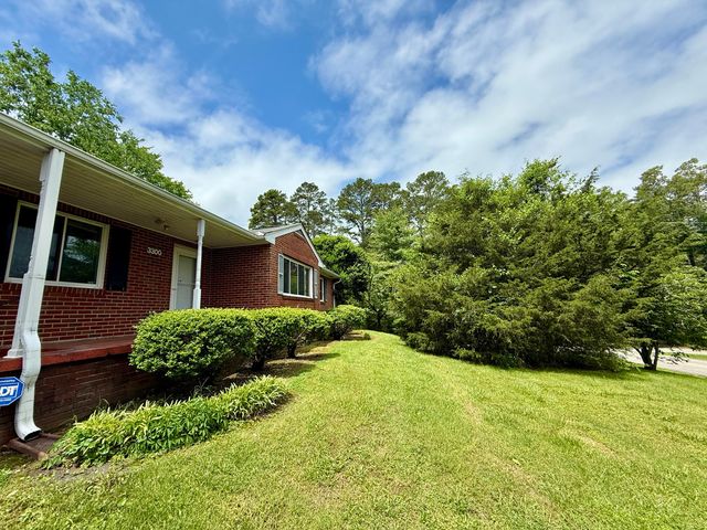 3300 Gleason Circle, Chattanooga, TN 37412