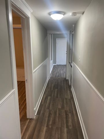 451 E 111th Street 3R, Chicago, IL 60628