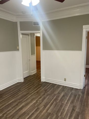 451 E 111th Street 3R, Chicago, IL 60628