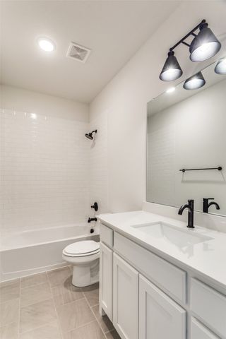514 Hillcrest Circle, Justin, TX 76247