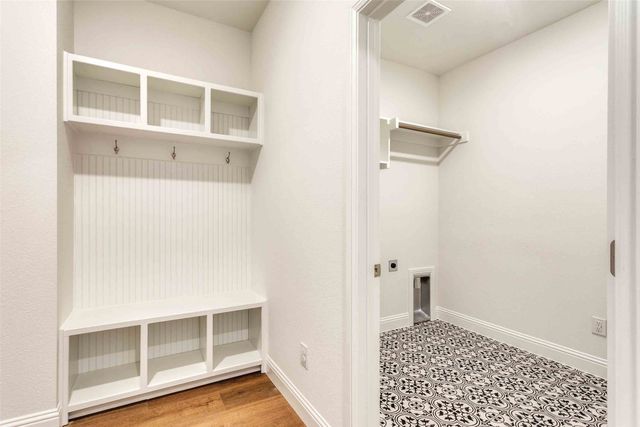 514 Hillcrest Circle, Justin, TX 76247