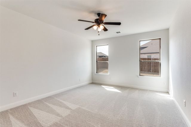 514 Hillcrest Circle, Justin, TX 76247