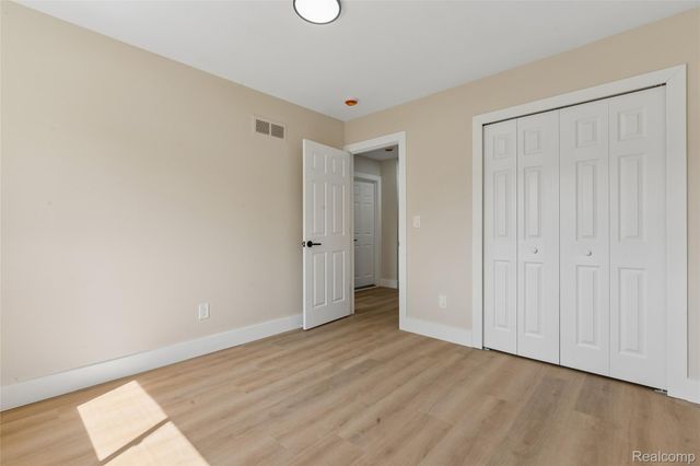 20869 Panama Street, Warren, MI 48091